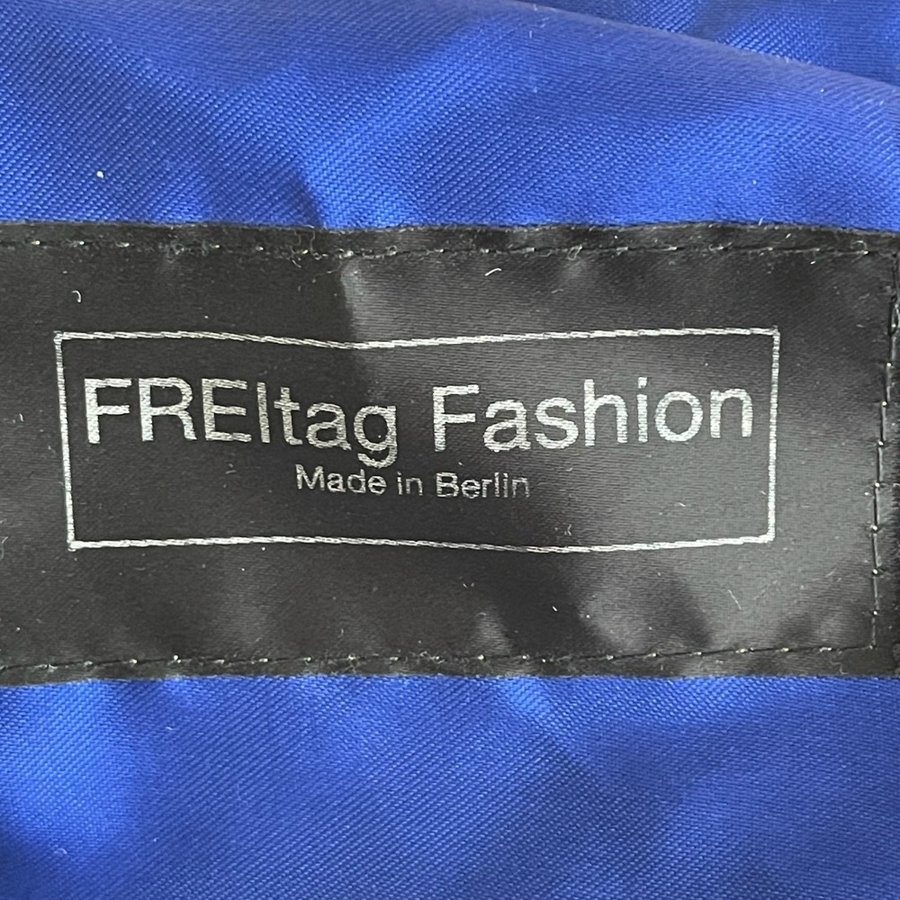 FREItag Fashion Women's Yellow Polka Dot Trim Waterproof Raincoat Jacket Size S - Picture 5 of 6